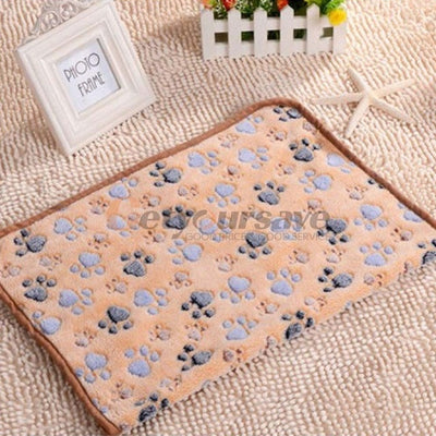 Cute Pet Small Warm Blanket